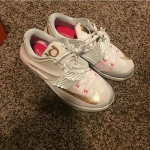 Kd 7 aunt pearl youth size 5.5